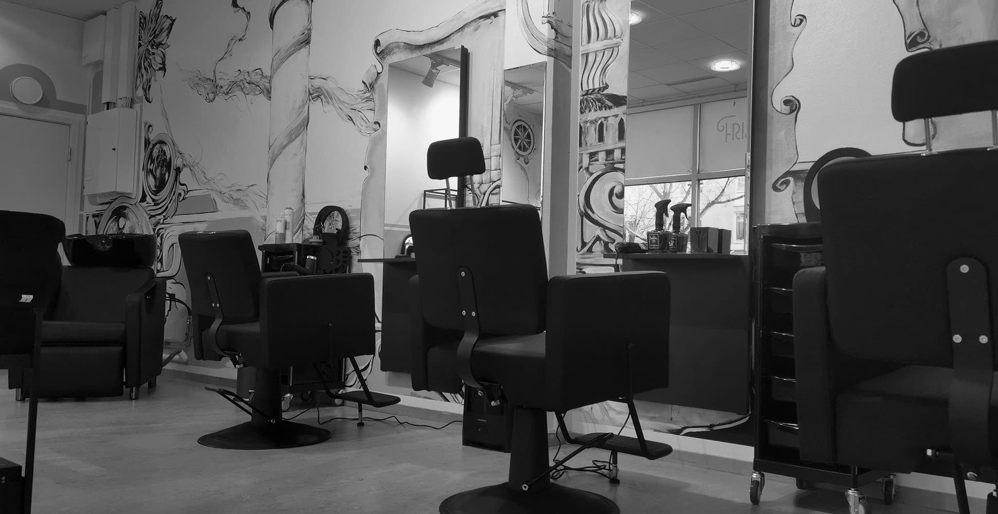 Hair and Nails Väsby Salong Interior